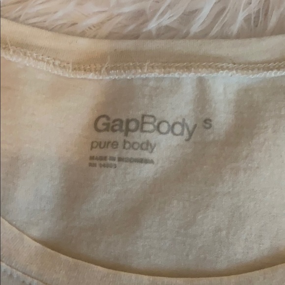 White tee - Picture 2 of 2